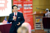 View the album  	 CEO TALK by YBhg. Dato’ Dzulkifli Mahmud, Chief Executive Officer of the Malaysia External Trade Development Corporation (MATRADE), Tuesday, 15 March 2016 @ Perdana Hall, Level 6, West Wing, Menara MATRADE